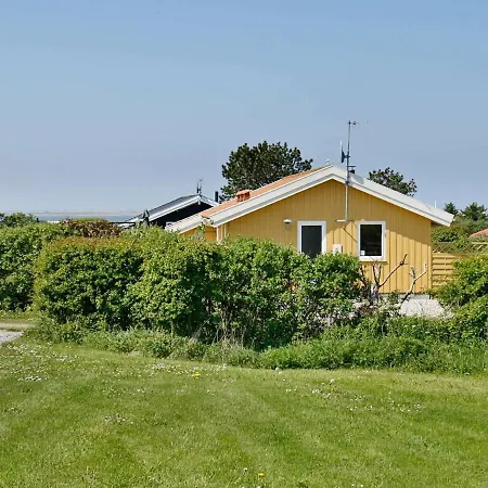 Three-bedroom Holiday In 7 Feriehus Vestervig