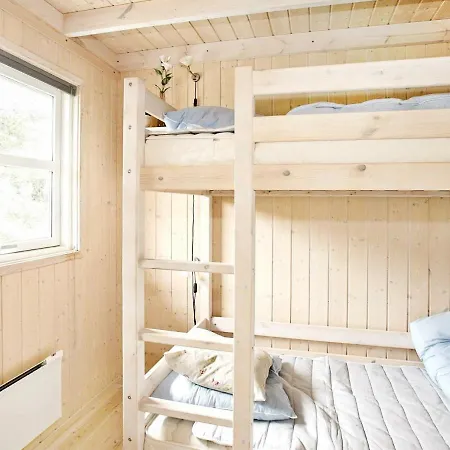 Feriehus Three-bedroom Holiday In 7